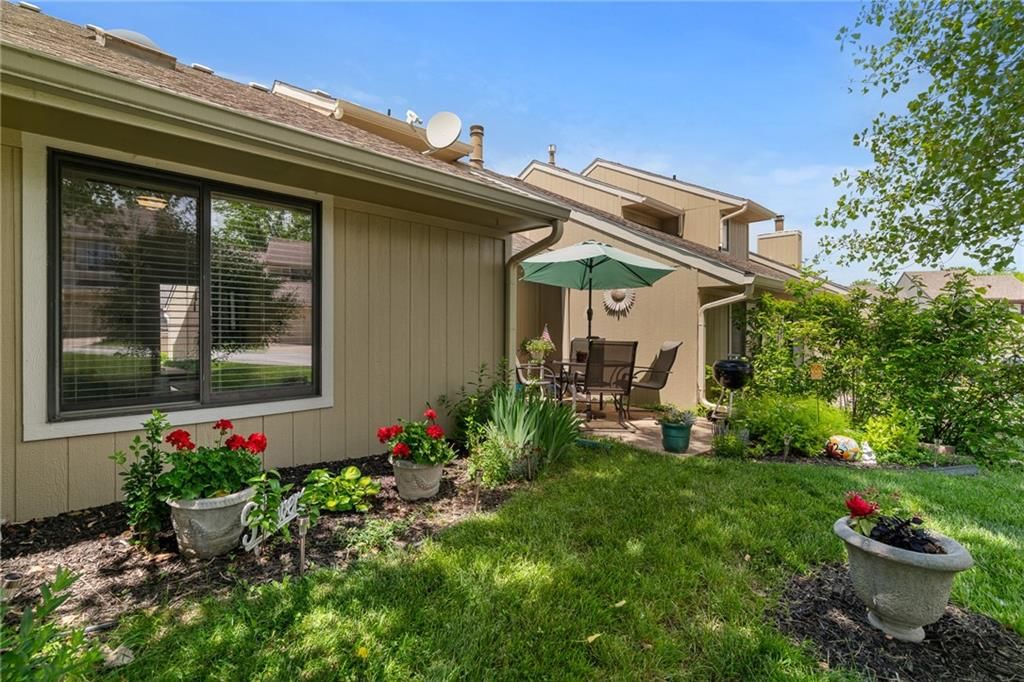 12427 Charlotte Street — photo 45