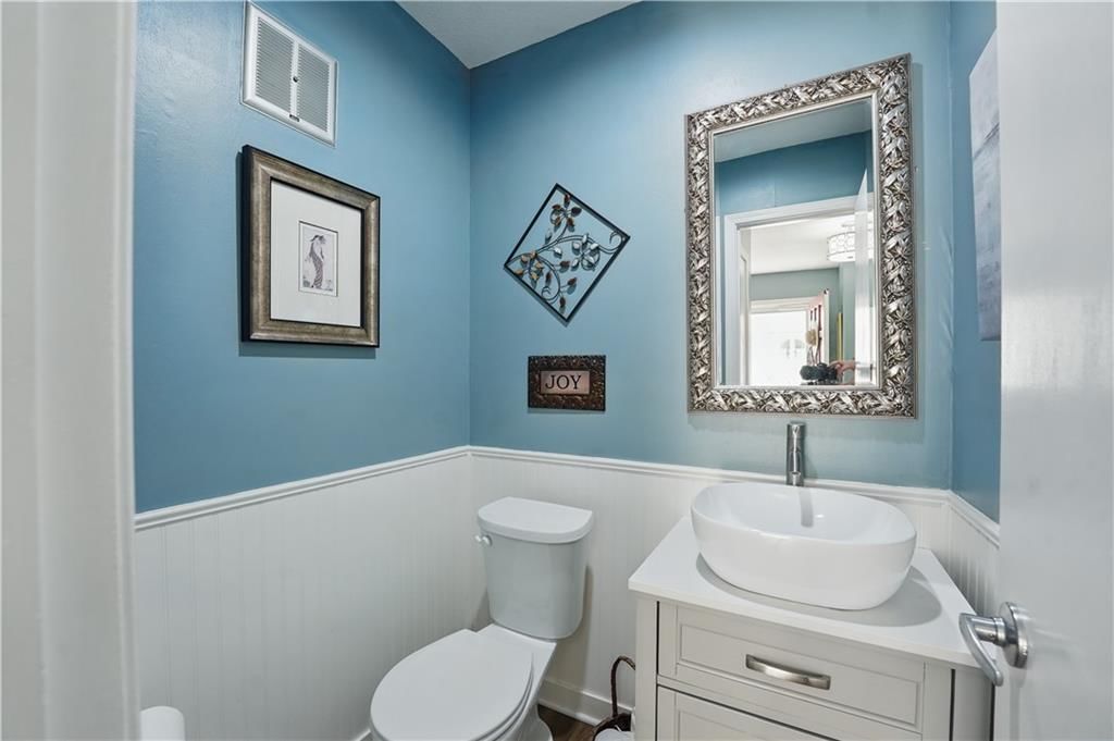 10211 Robinson Street — photo 4