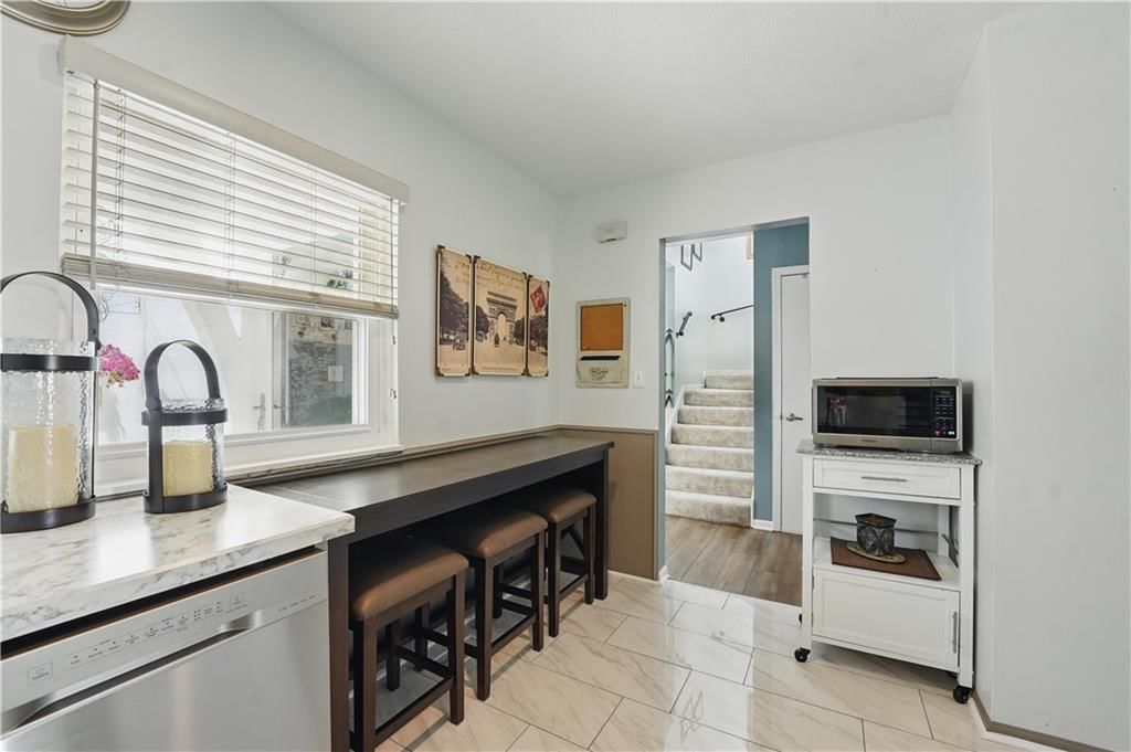 10211 Robinson Street — photo 7