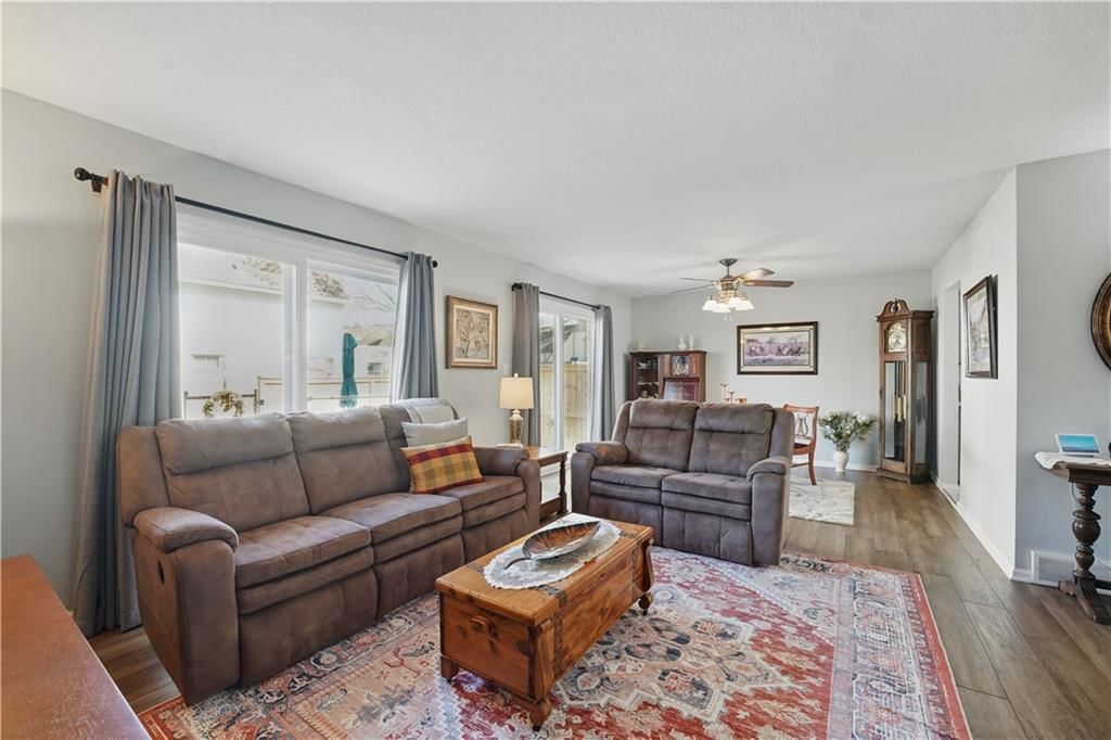 10211 Robinson Street — photo 11