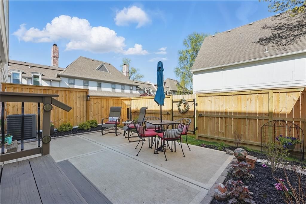 10211 Robinson Street — photo 14