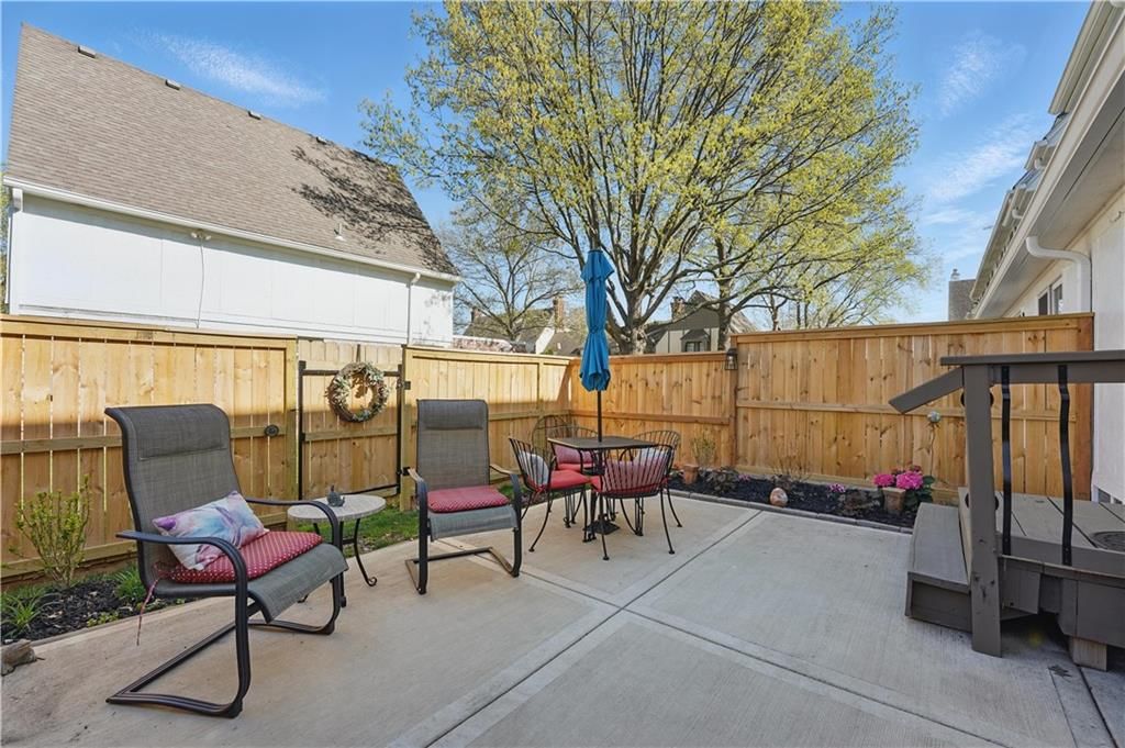 10211 Robinson Street — photo 16