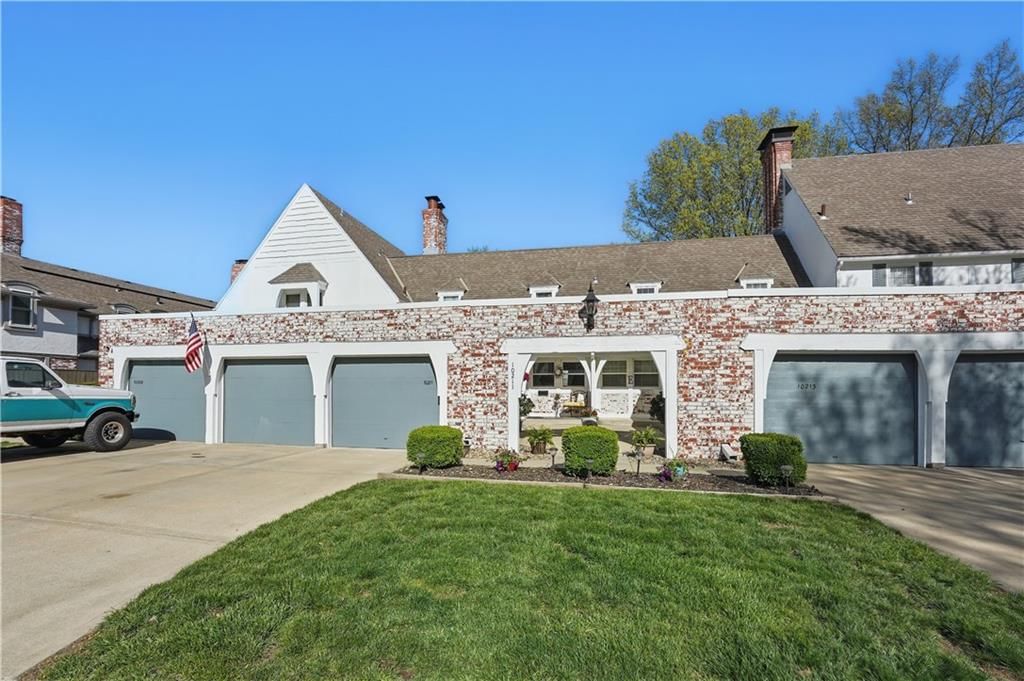 10211 Robinson Street — photo 32