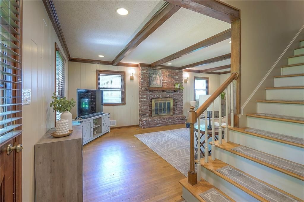 10312 Lamar Avenue — photo 7