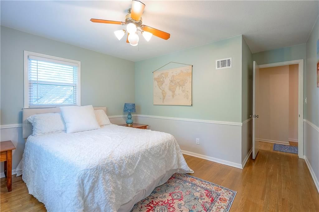 10312 Lamar Avenue — photo 32