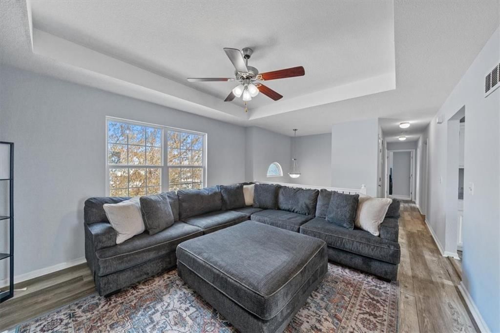 1603 High View Drive — photo 9