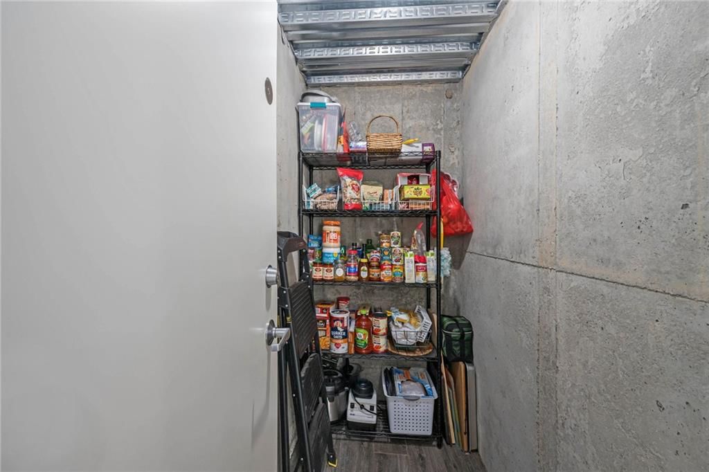 12 Howard Circle — photo 17