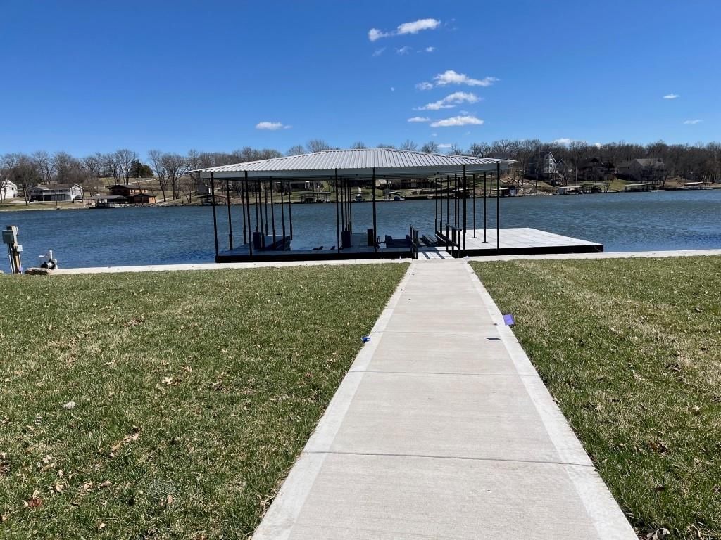 Photo 27 of 36 - 932 Lake Viking Terrace