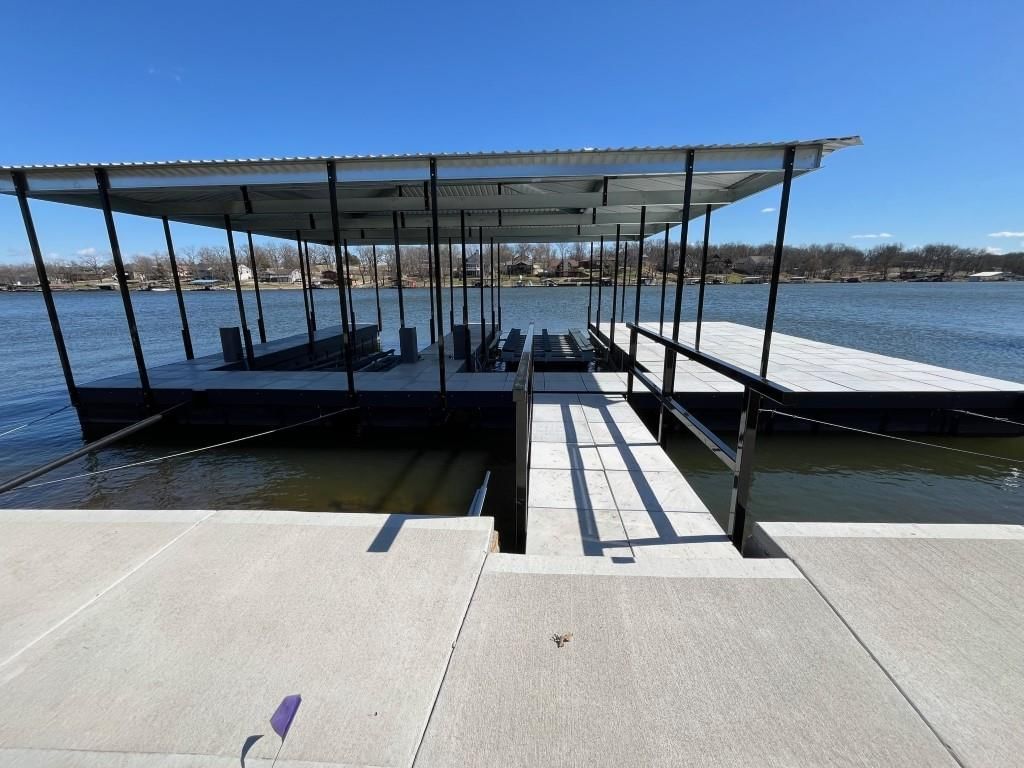 Photo 28 of 36 - 932 Lake Viking Terrace