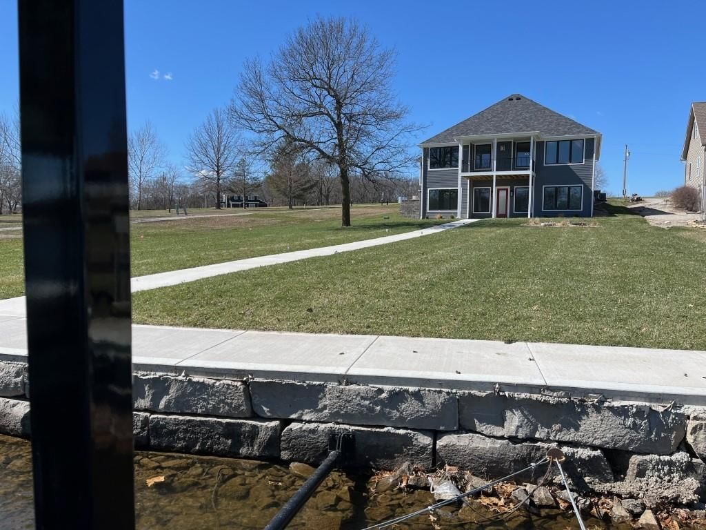 Photo 32 of 36 - 932 Lake Viking Terrace