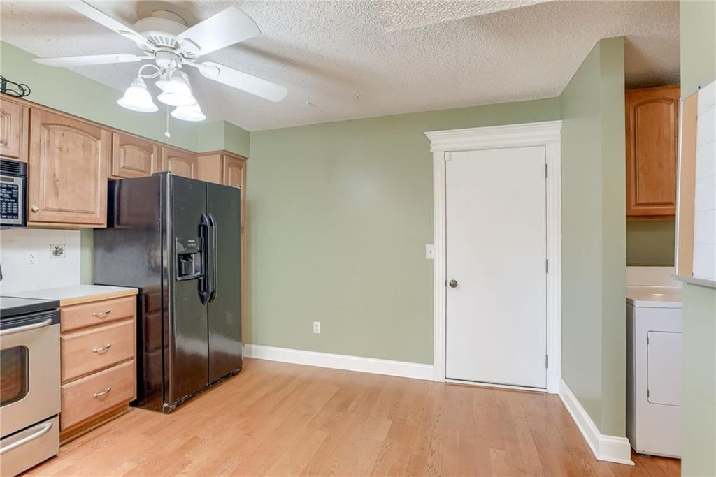 12127 Charlotte Street — photo 15