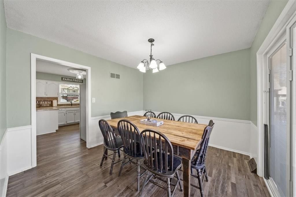 1500 Baker Street — photo 7