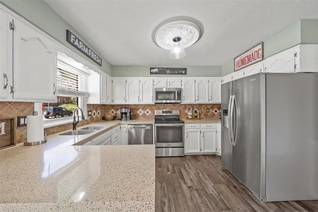 1500 Baker Street — photo 10