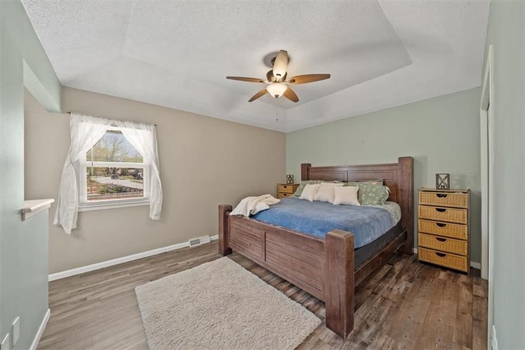 1500 Baker Street — photo 15