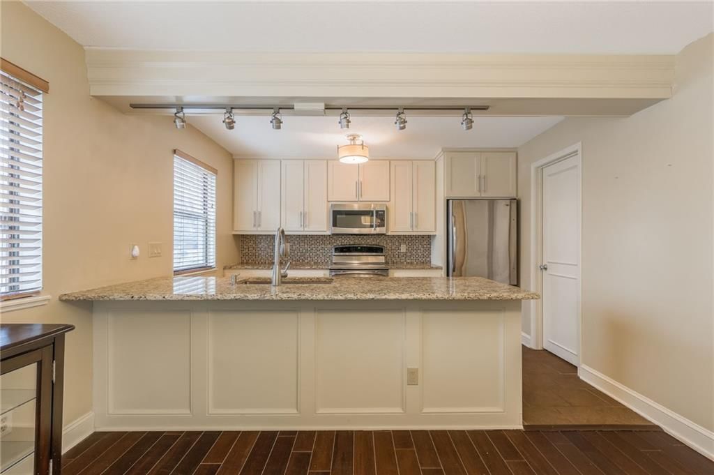 4908 NW Barry Road — photo 12