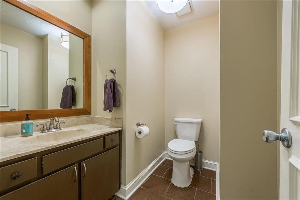 4908 NW Barry Road — photo 15