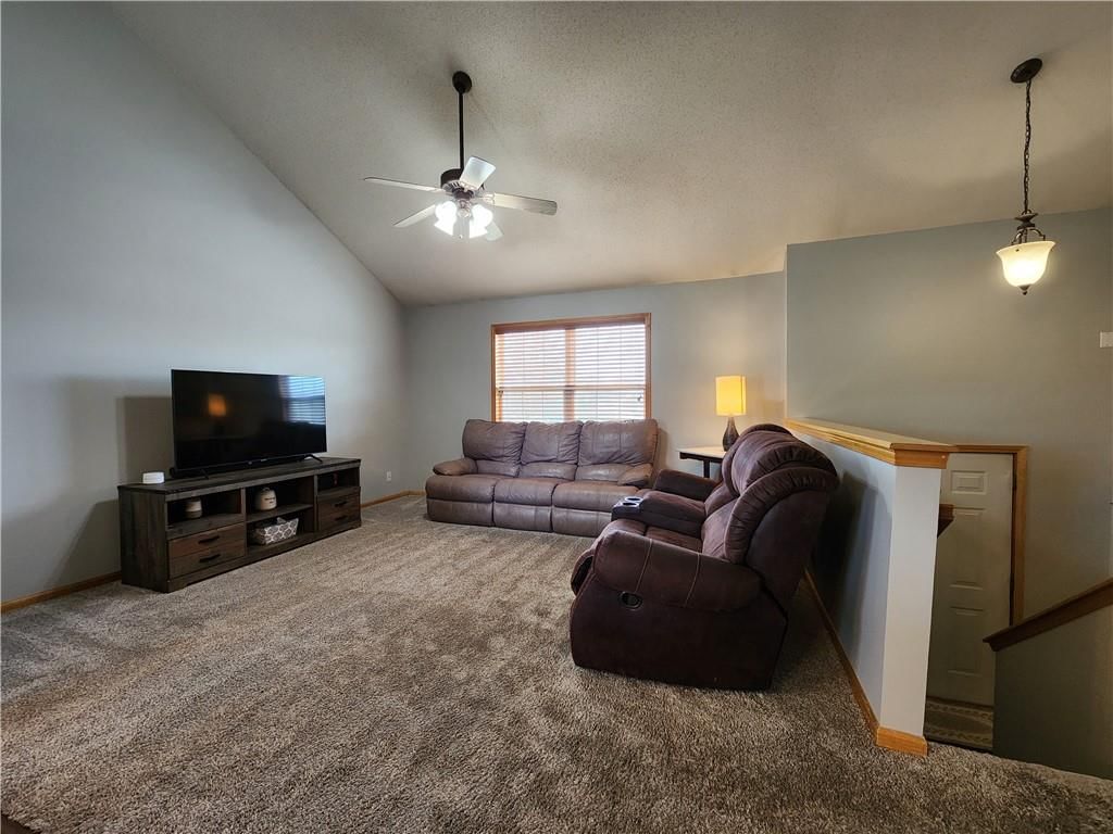 11504 N Manning Avenue — photo 5
