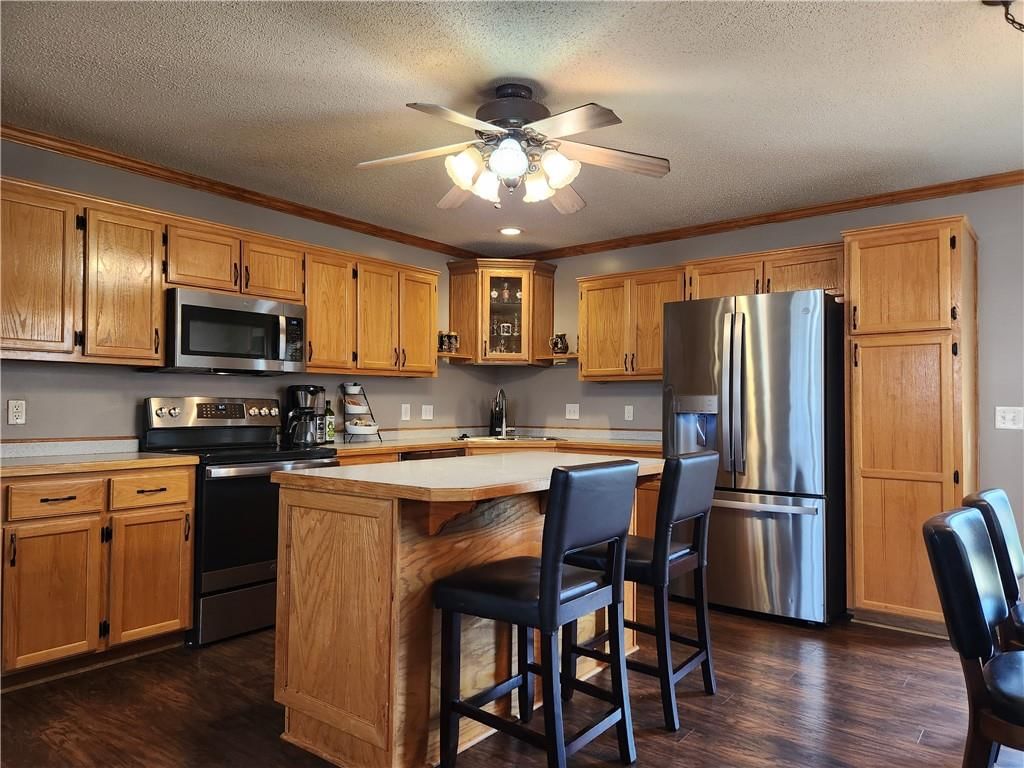 11504 N Manning Avenue — photo 10