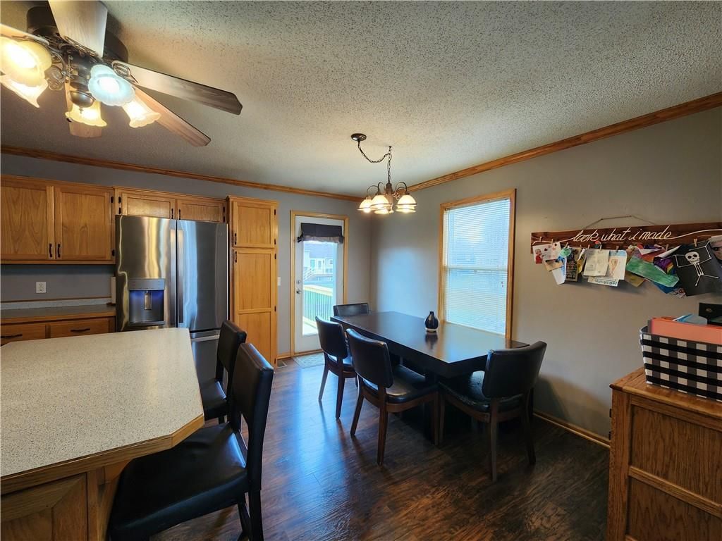 11504 N Manning Avenue — photo 14