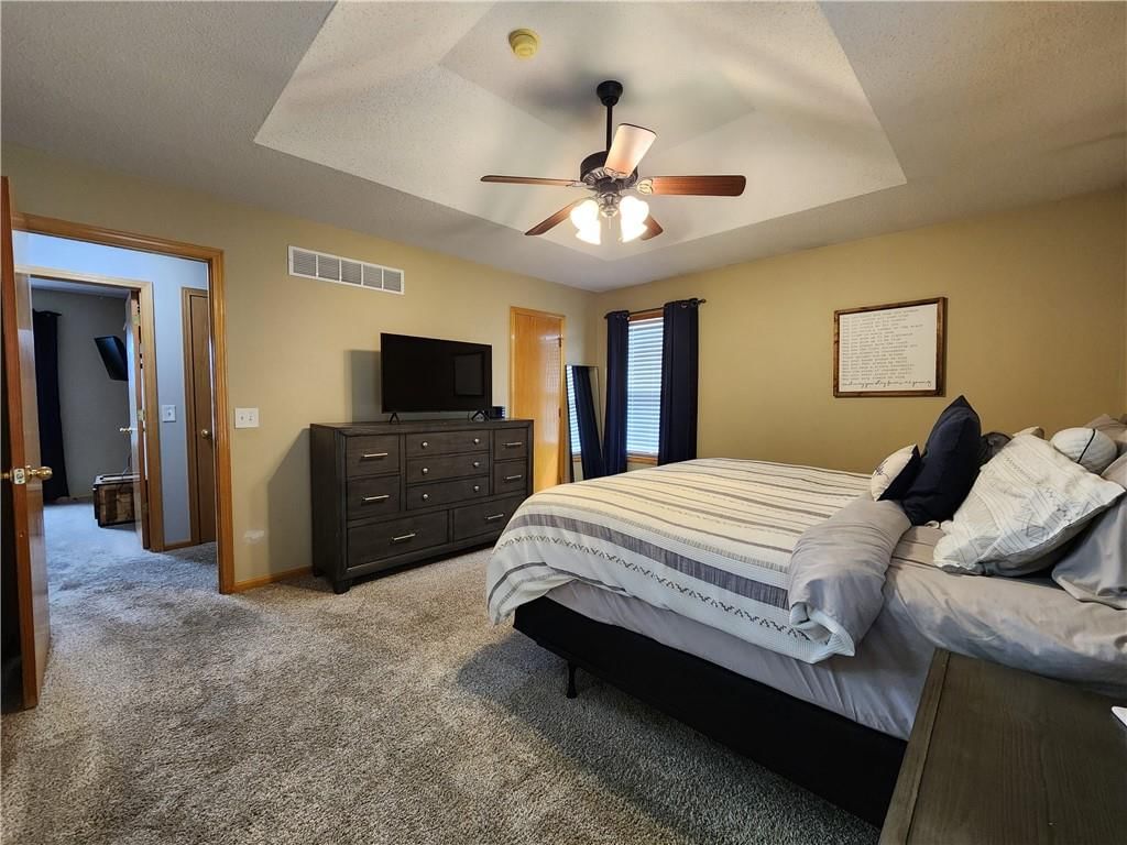 11504 N Manning Avenue — photo 17