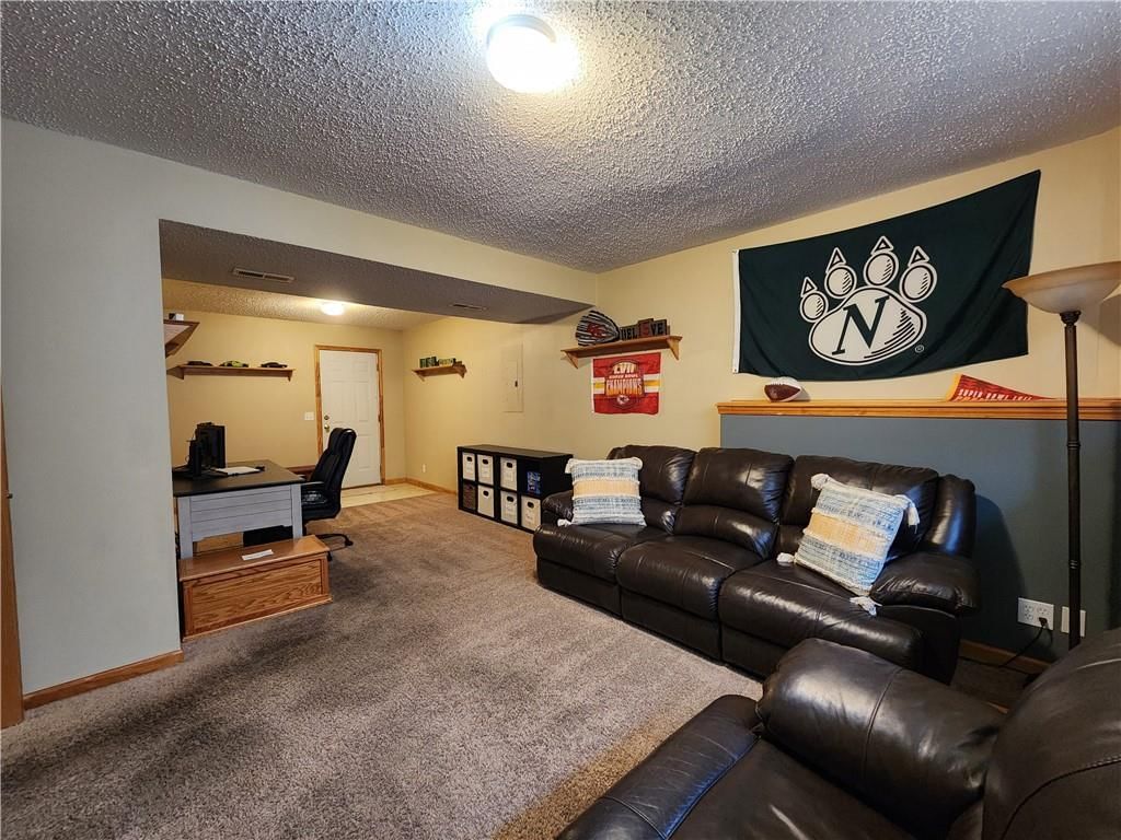 11504 N Manning Avenue — photo 37