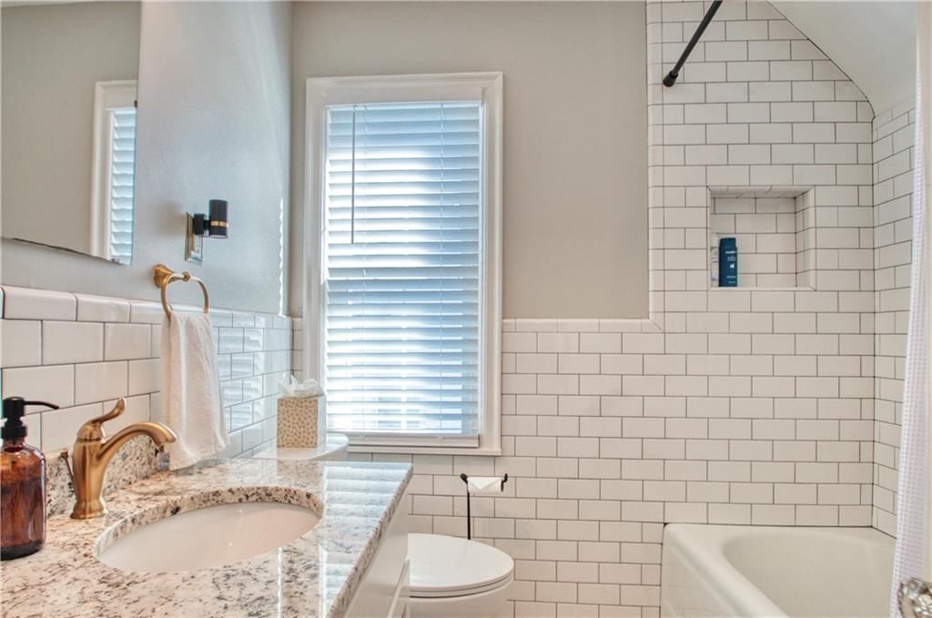 6836 Locust Street — photo 32