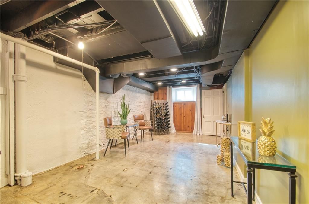 6836 Locust Street — photo 47
