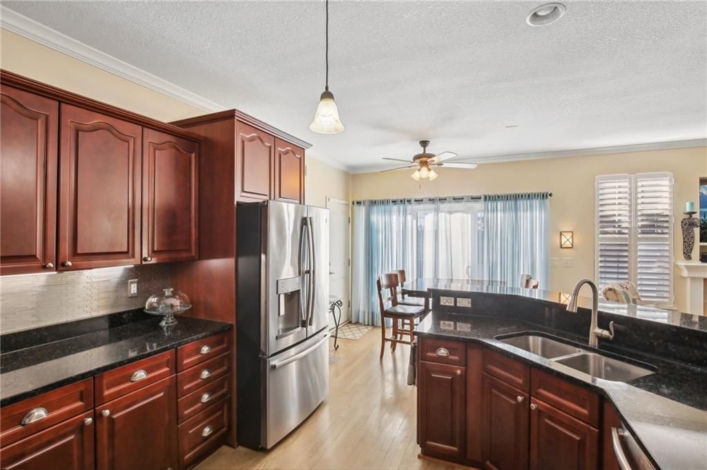 16173 Linden Street — photo 11