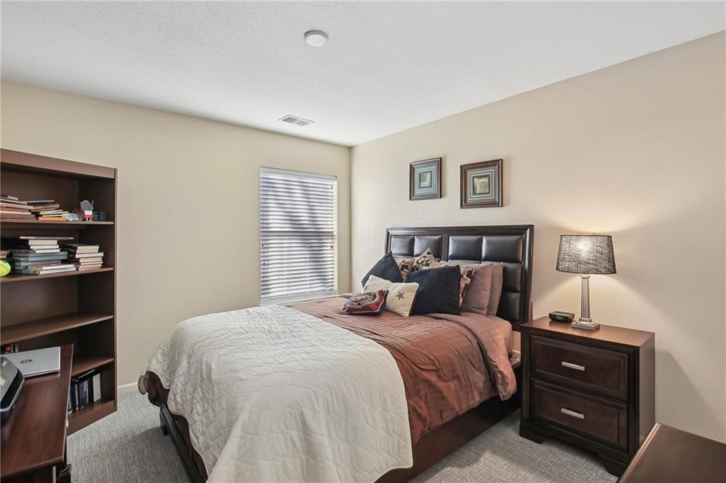 16173 Linden Street — photo 15