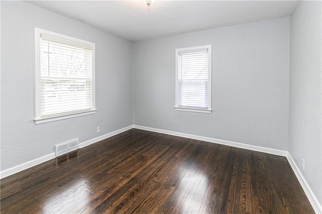 4706 Kimball Avenue — photo 13