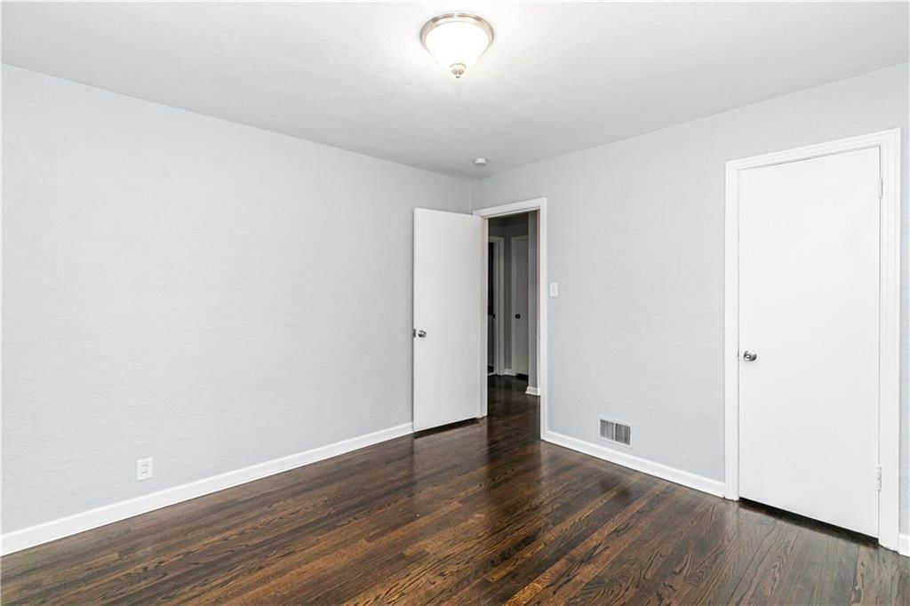 4706 Kimball Avenue — photo 14