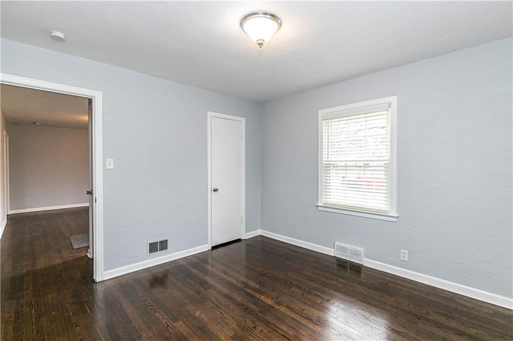4706 Kimball Avenue — photo 15