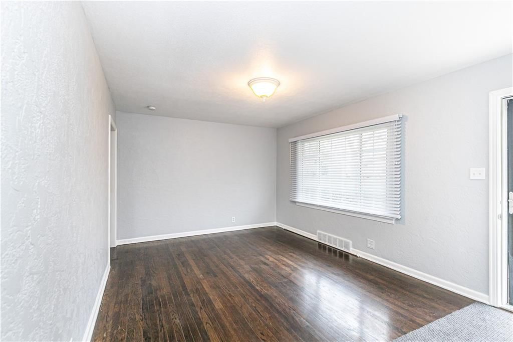 4706 Kimball Avenue — photo 16