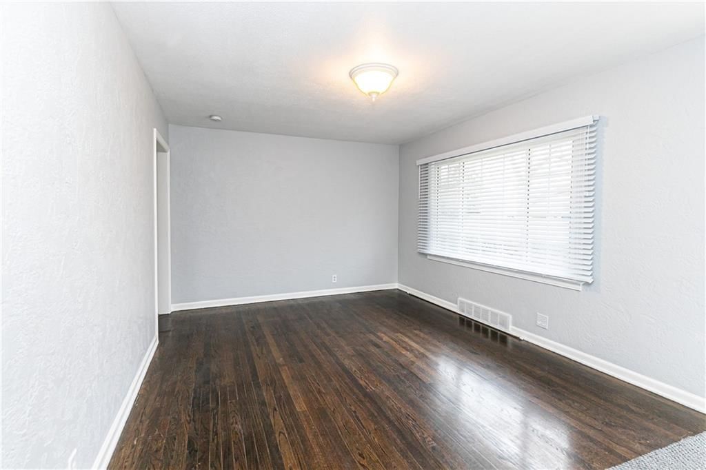 4706 Kimball Avenue — photo 17
