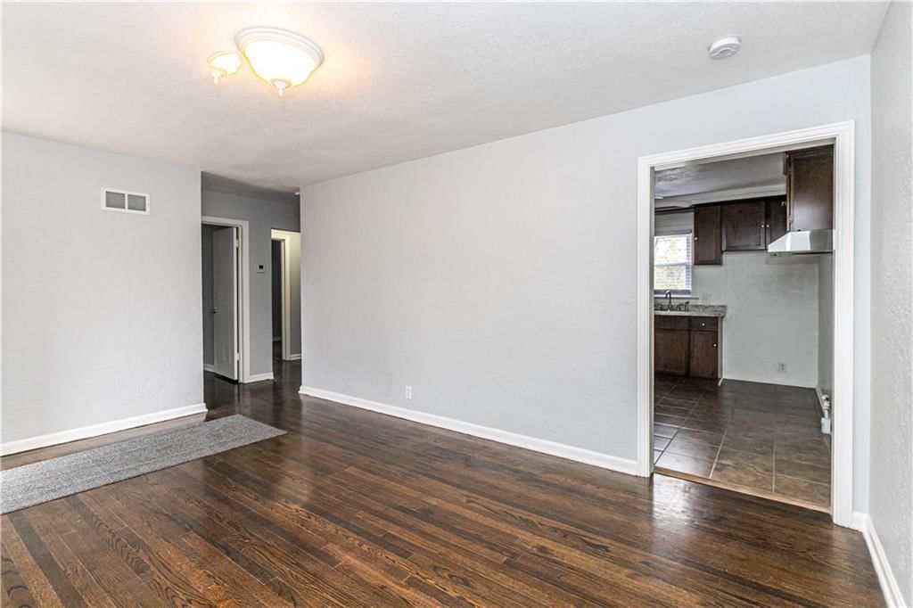 4706 Kimball Avenue — photo 18