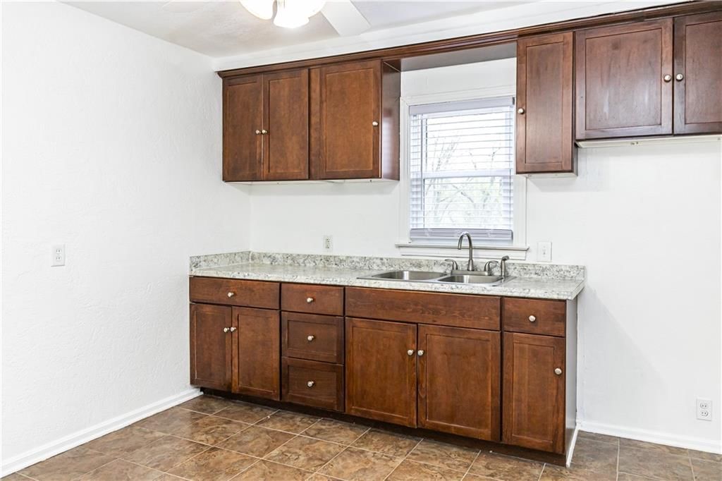 4706 Kimball Avenue — photo 21