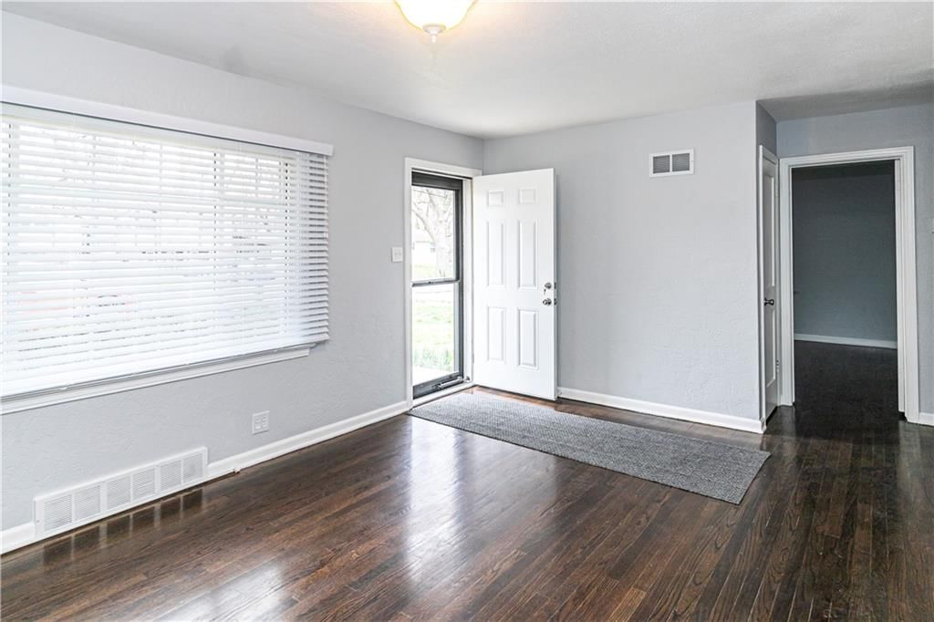 4706 Kimball Avenue — photo 22