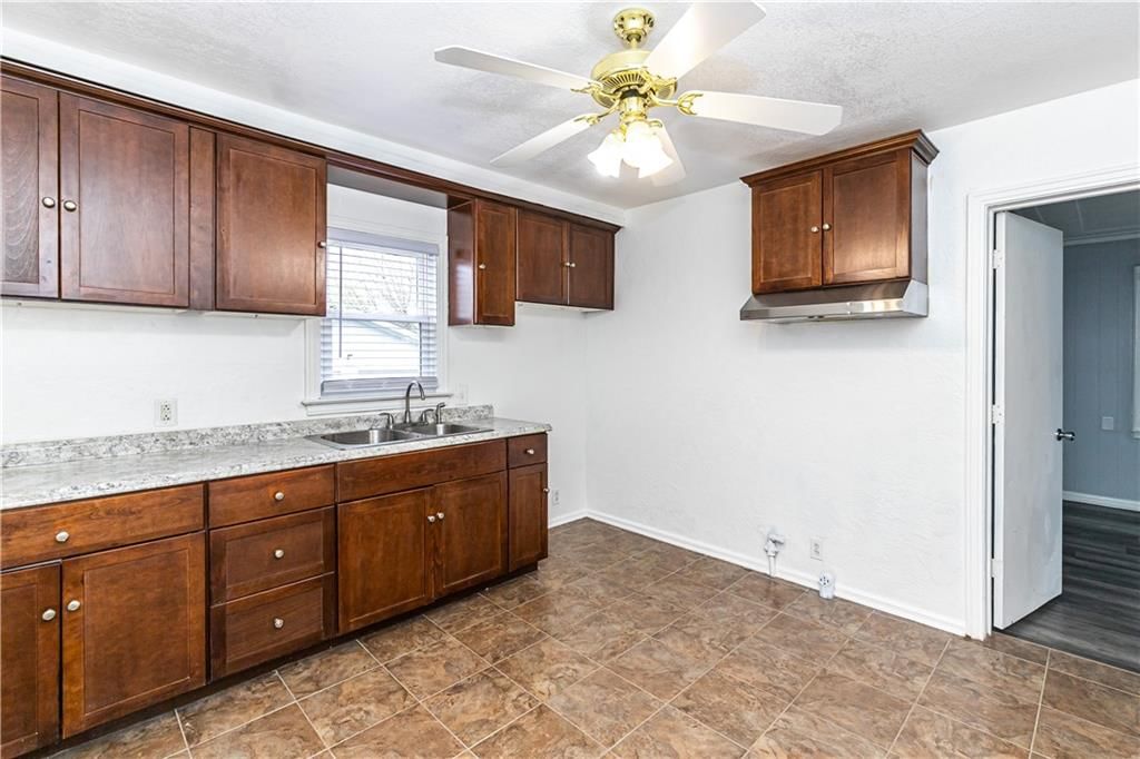 4706 Kimball Avenue — photo 23