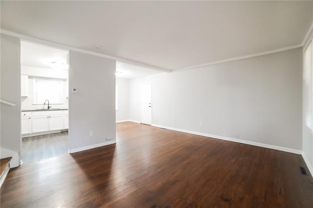 Photo 10 of 24 - 3101 N Osage Street