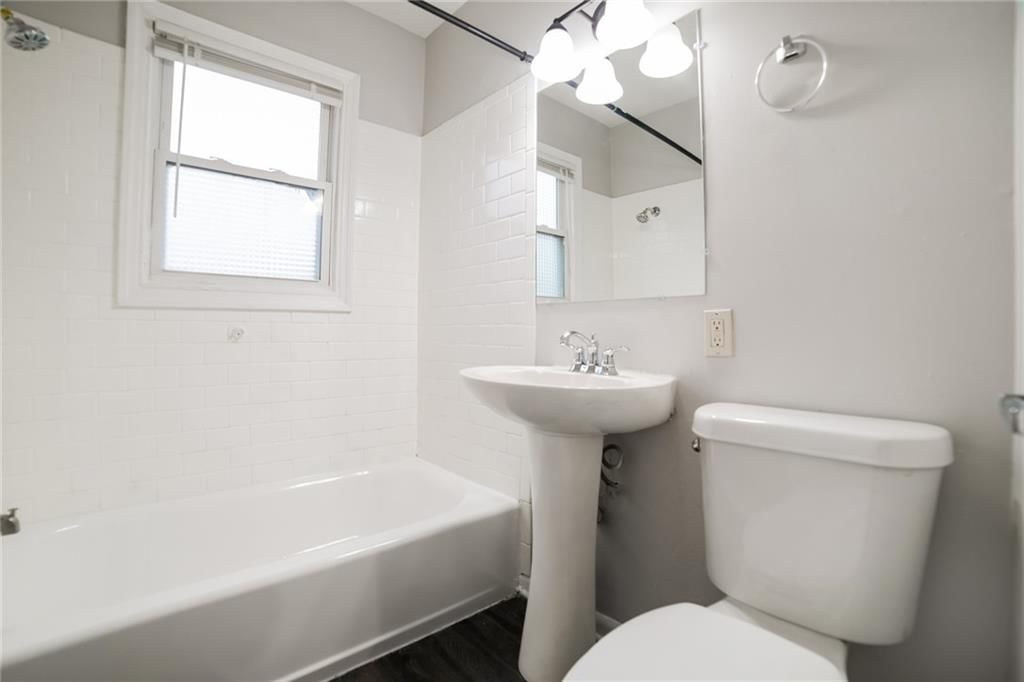Photo 16 of 24 - 3101 N Osage Street