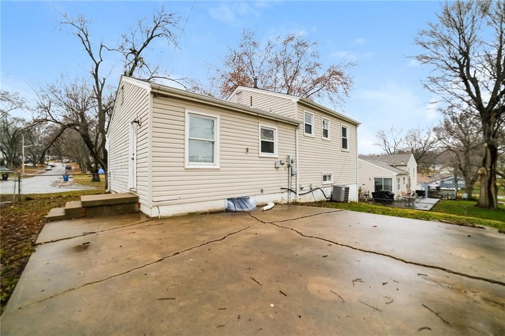 Photo 23 of 24 - 3101 N Osage Street