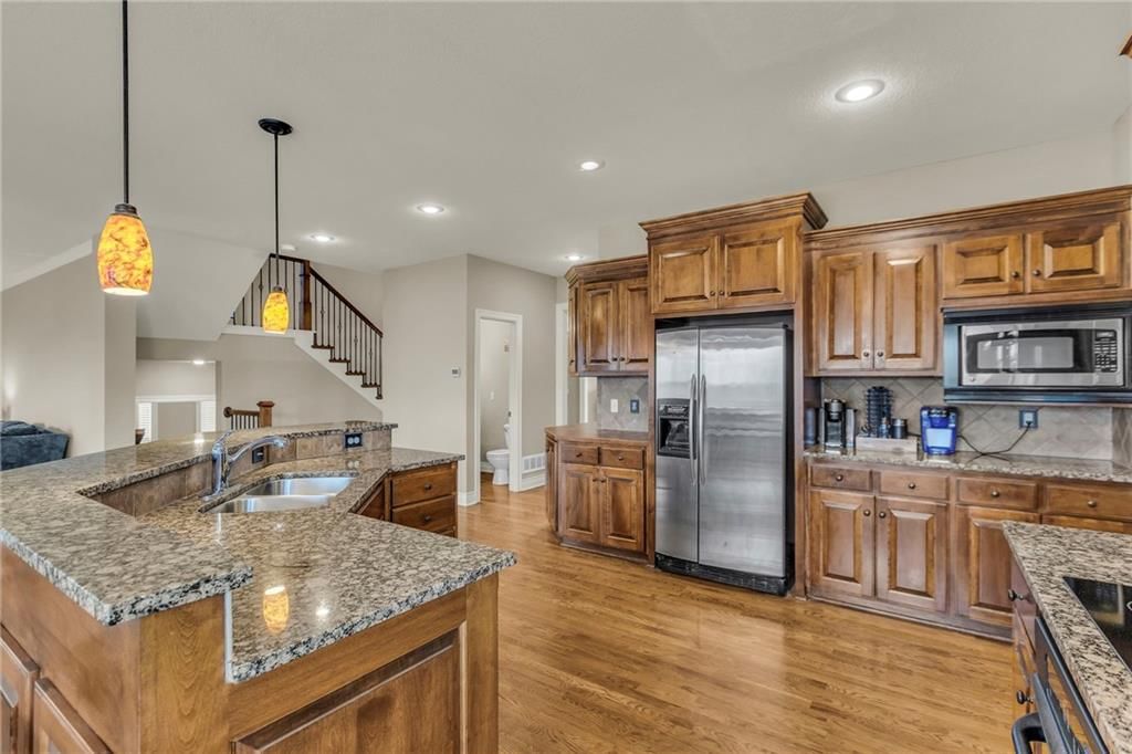5135 Meadow Height Drive — photo 5