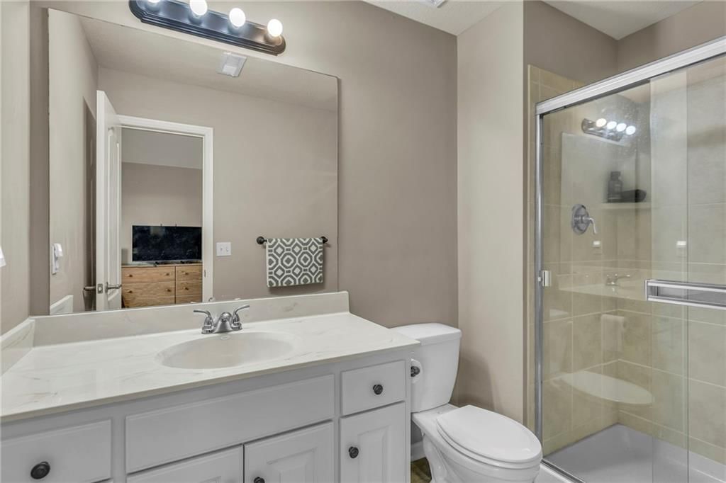 5135 Meadow Height Drive — photo 20