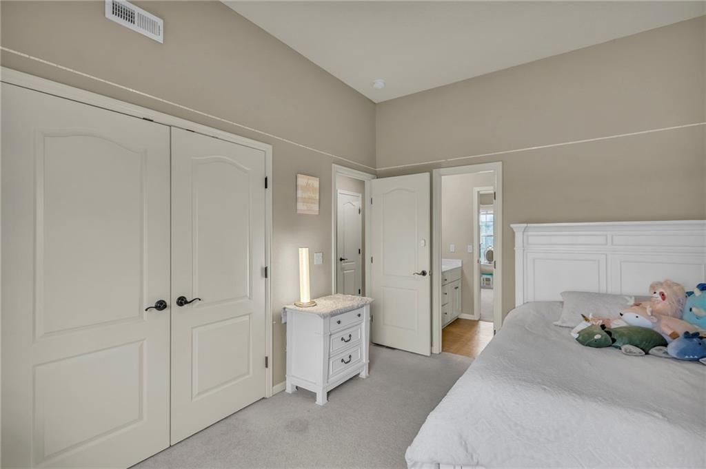 5135 Meadow Height Drive — photo 26