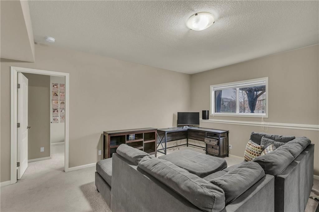 5135 Meadow Height Drive — photo 36