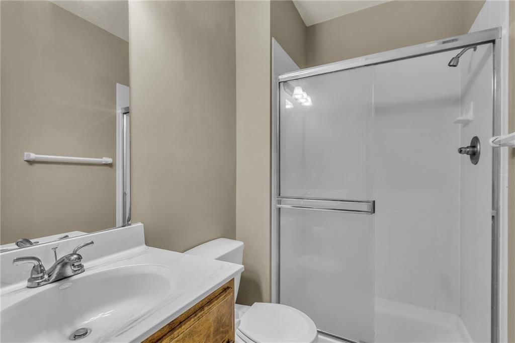 5135 Meadow Height Drive — photo 38