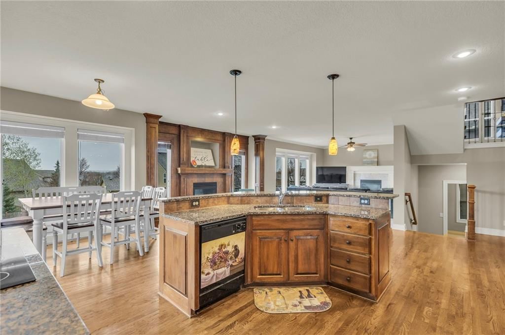 5135 Meadow Height Drive — photo 39