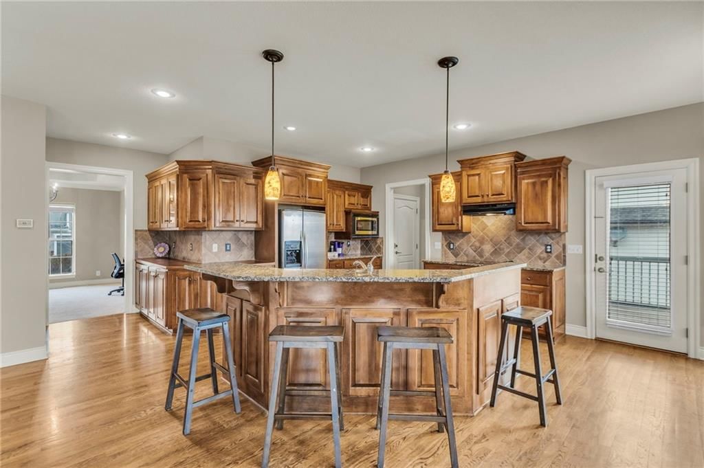 5135 Meadow Height Drive — photo 42