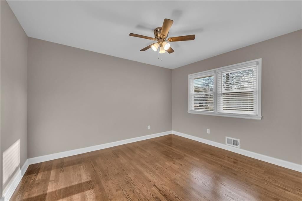 5217 Harris Avenue — photo 16