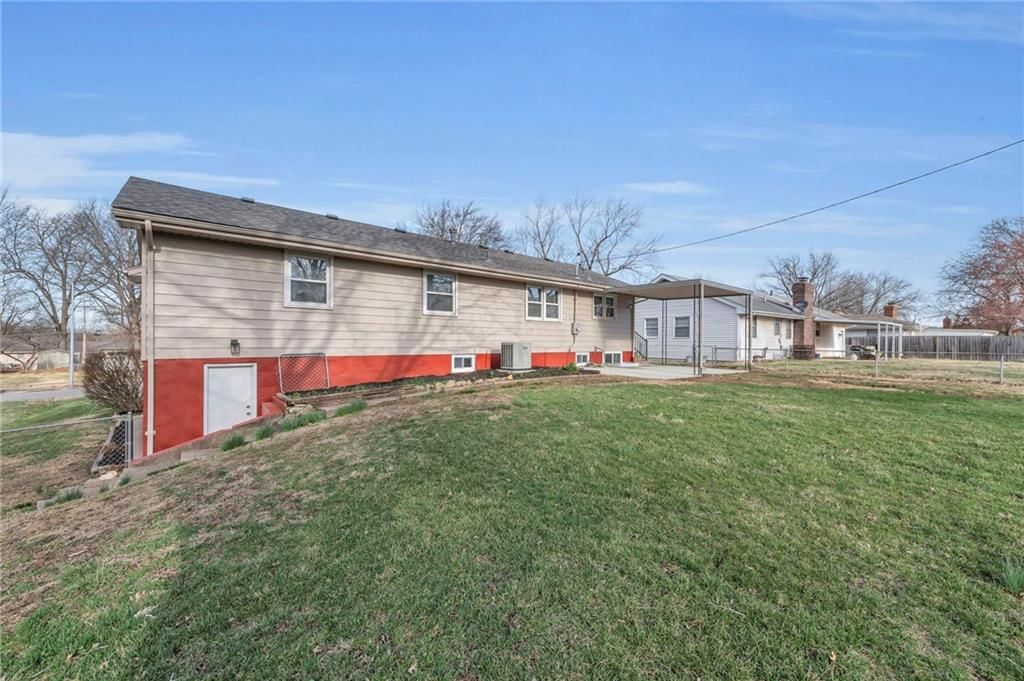 5217 Harris Avenue — photo 32